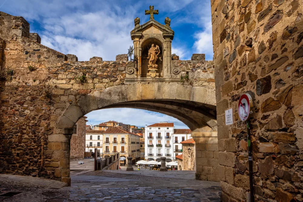 Estas son las localizaciones de la «La Casa del Dragón» Estas son las localizaciones de la «La Casa del Dragón»