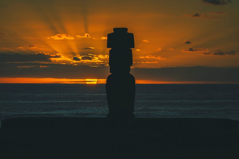 Moai-9-LR-1000x667 - Nayara Hangaroa: un retiro eco-luxury que invita a explorar la cultura ancestral Rapa Nui