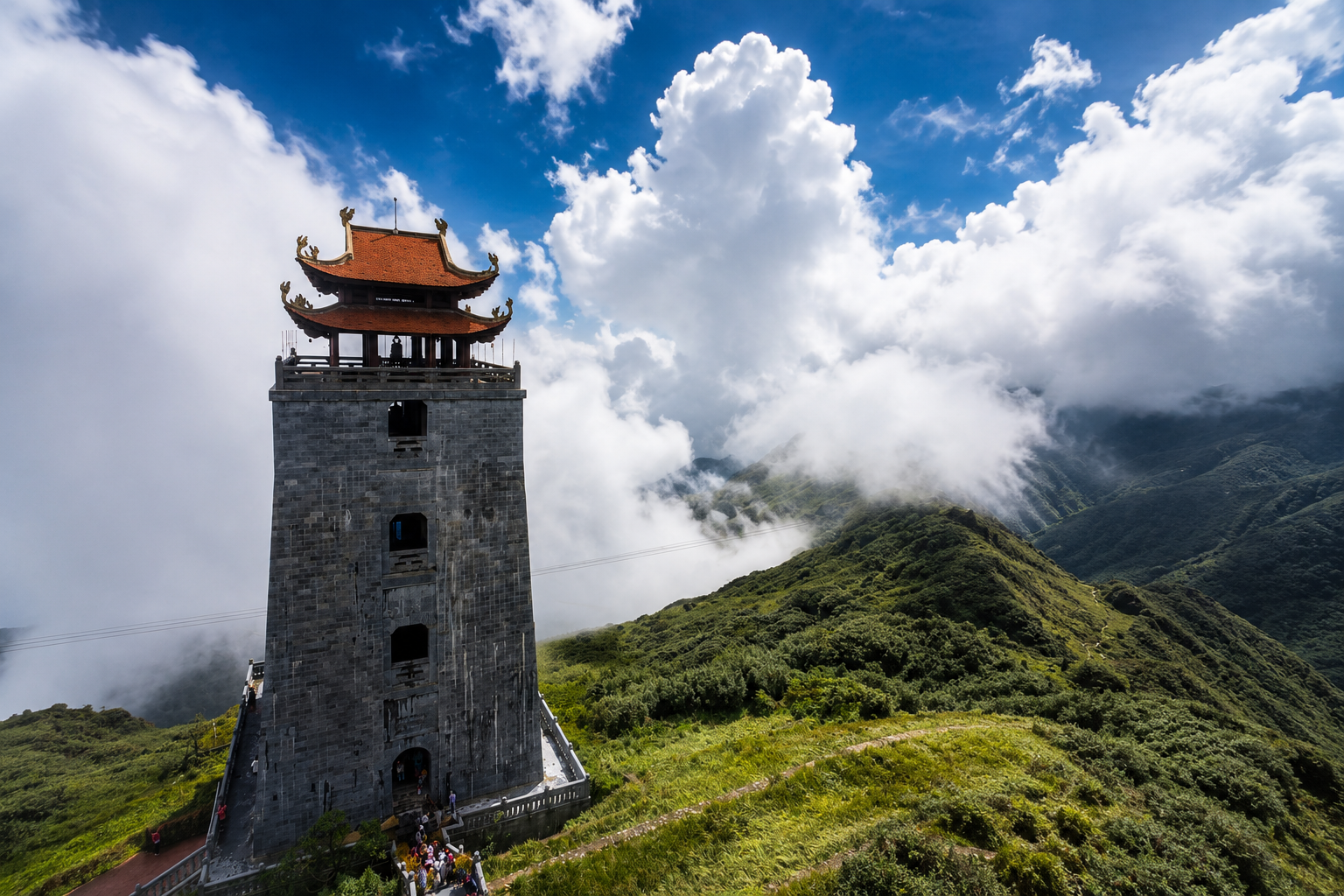 Experiencias para vivir al menos una vez en la vida: sendero del monte Fansipan en Vietnam