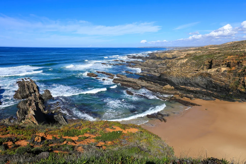almograve-alentejo-1000x667 - Alentejo, la región con las playas de moda en Portugal