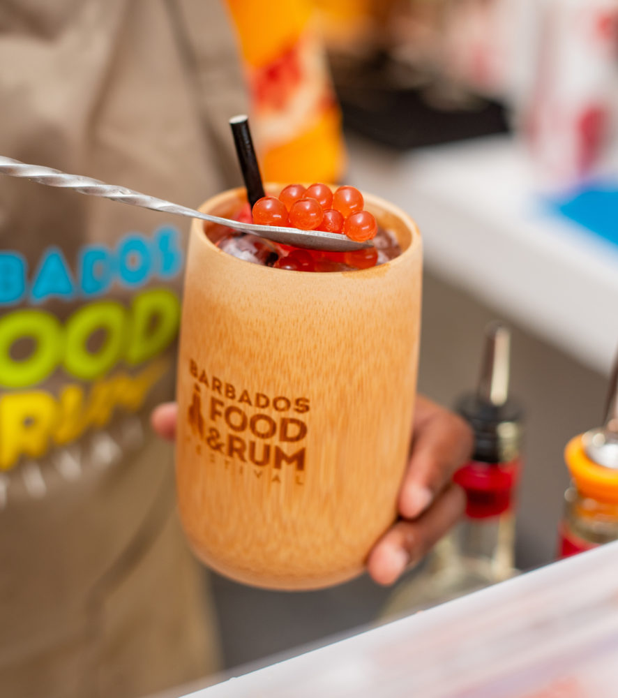 barbados-food-and-rum-festival-886x1000 - Barbados: una historia con sabor a ron