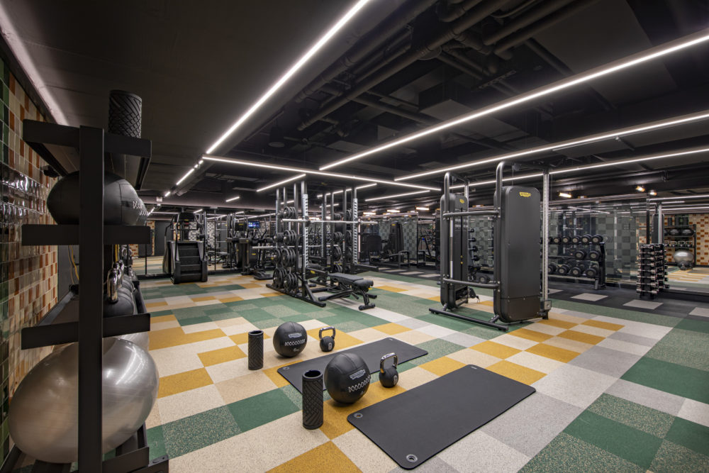 w-union-square-gym-1000x667 - Este hotel es un homenaje maximalista a Nueva York