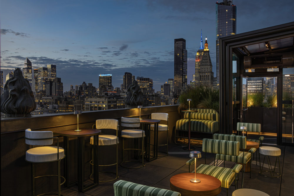w-union-square-rooftop-1000x666 - Este hotel es un homenaje maximalista a Nueva York