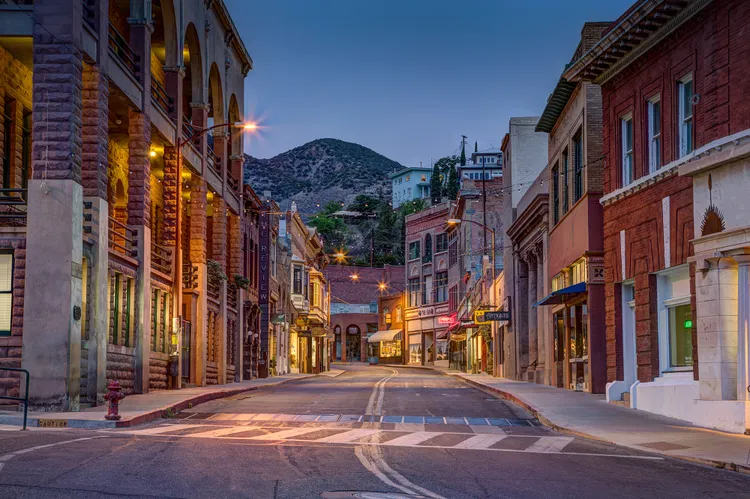 Hoteles embrujados, fantasmas y ocultismo: este pueblo de Arizona es perfecto para Halloween Hoteles embrujados, fantasmas y ocultismo: este pueblo de Arizona es perfecto para Halloween