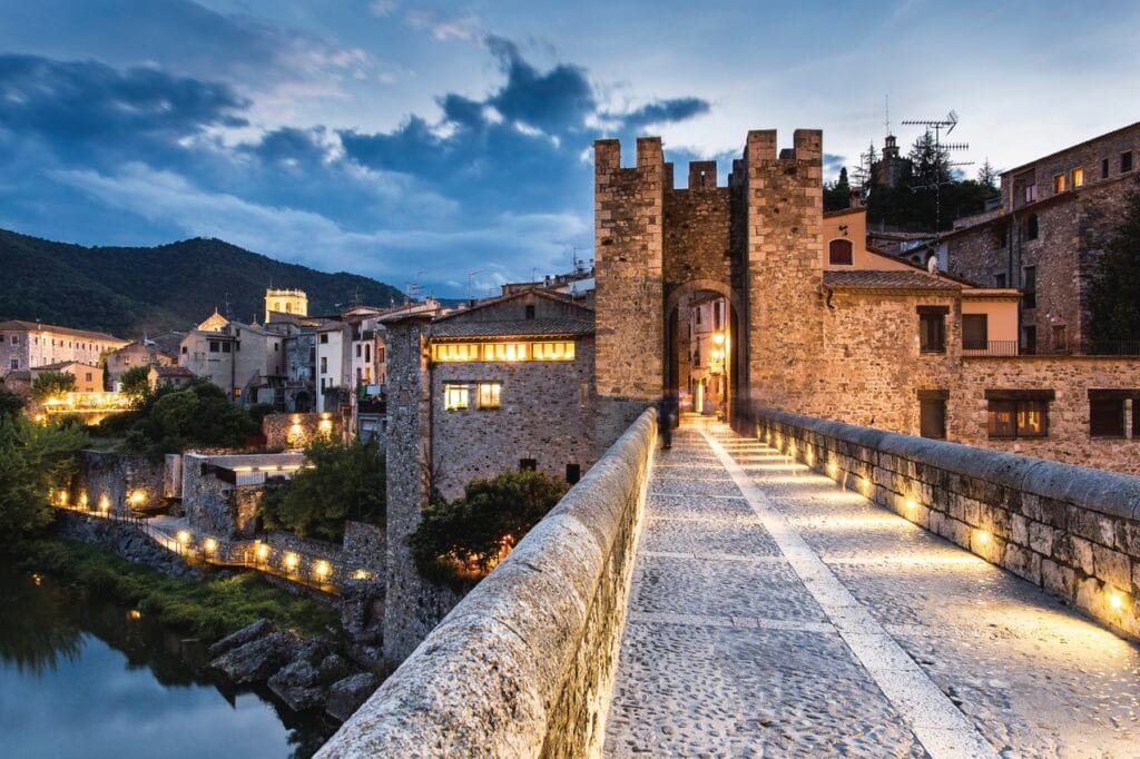 1_GRAND-TOUR-DE-CATALYNYA-optimizada - Spain's Best Awards