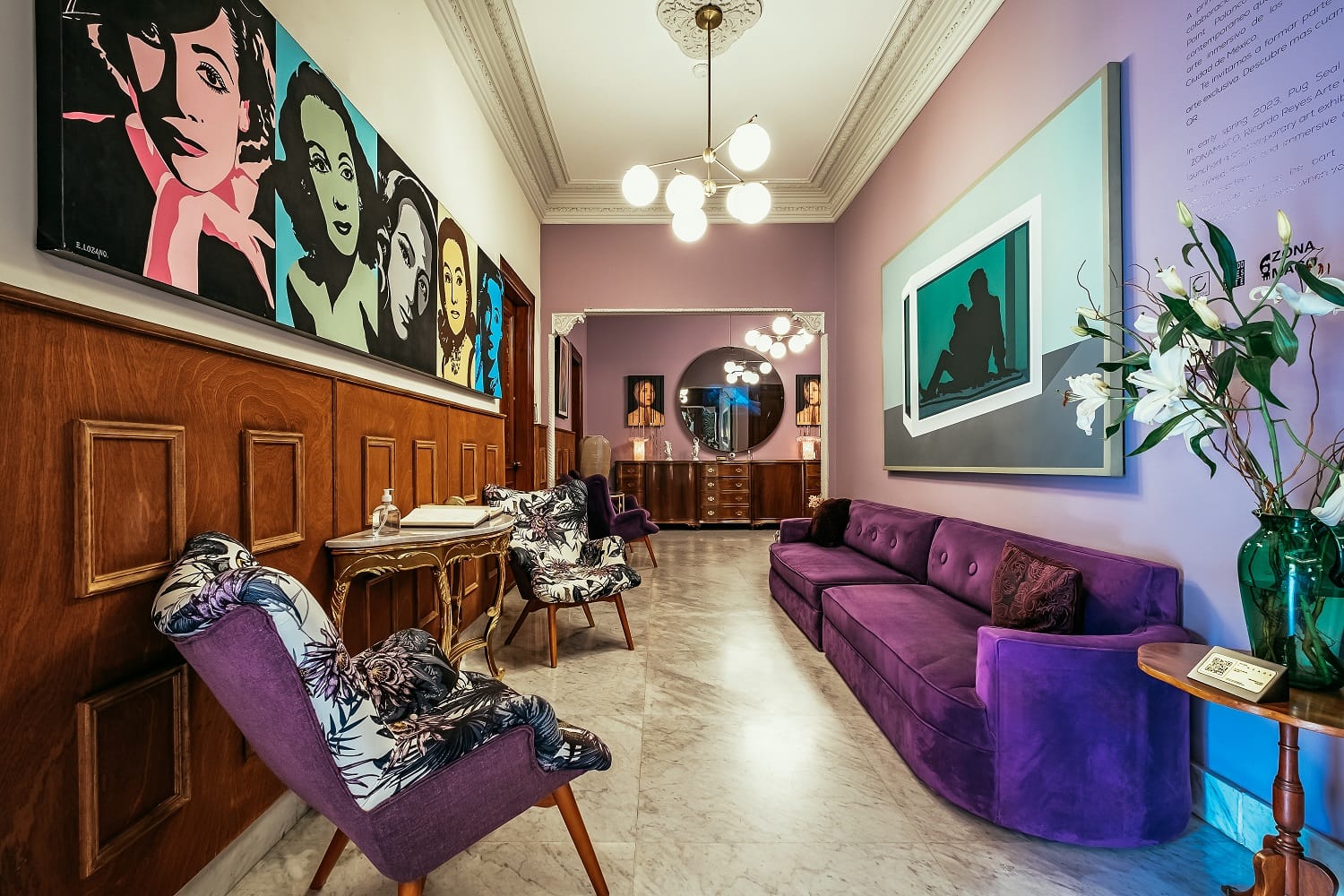 2_Hotel-Pug-Seal-Anatole-France-optimizada - Spain's Best Awards