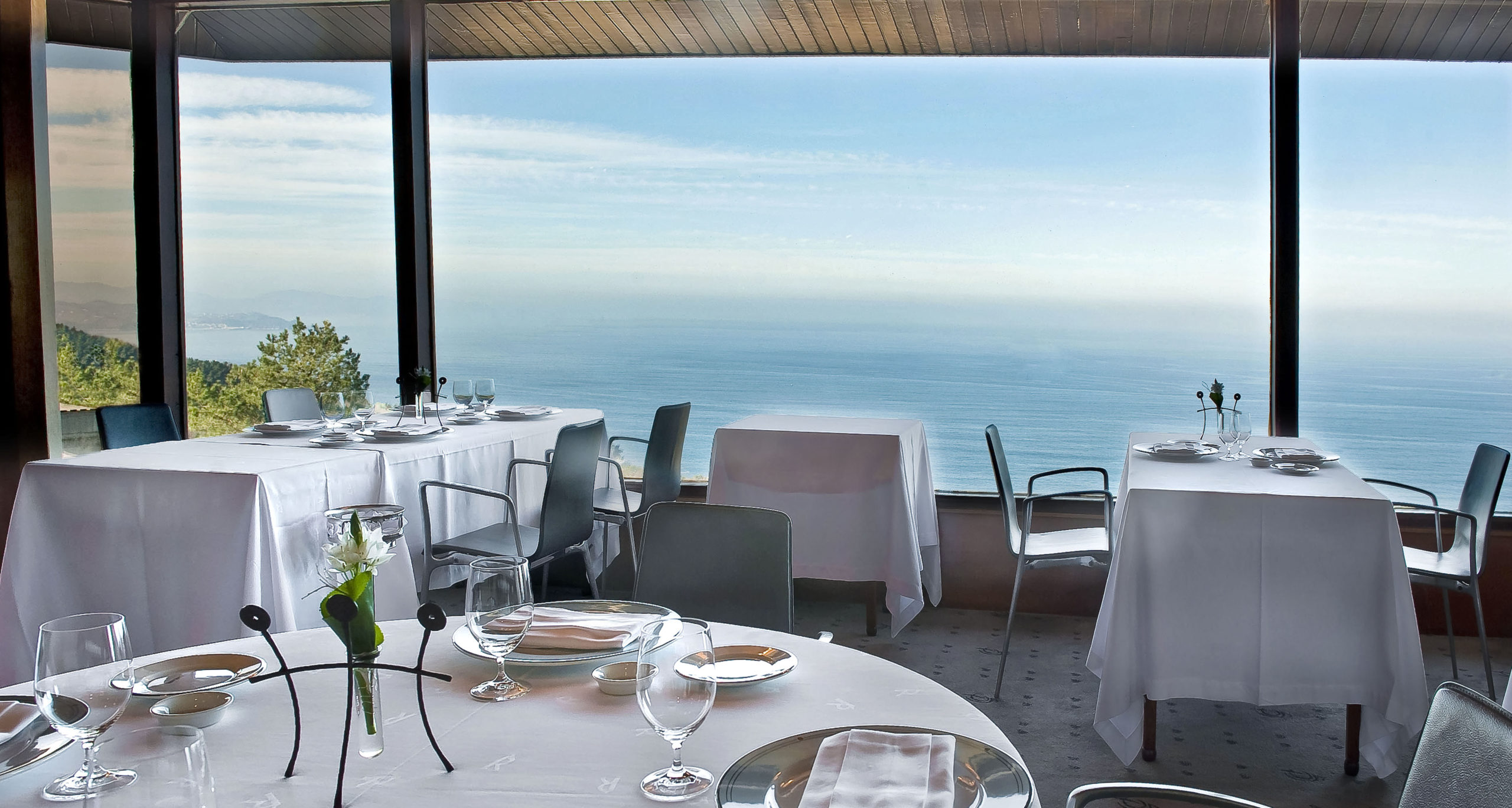 3_AKELARRE-scaled - Spain's Best Awards