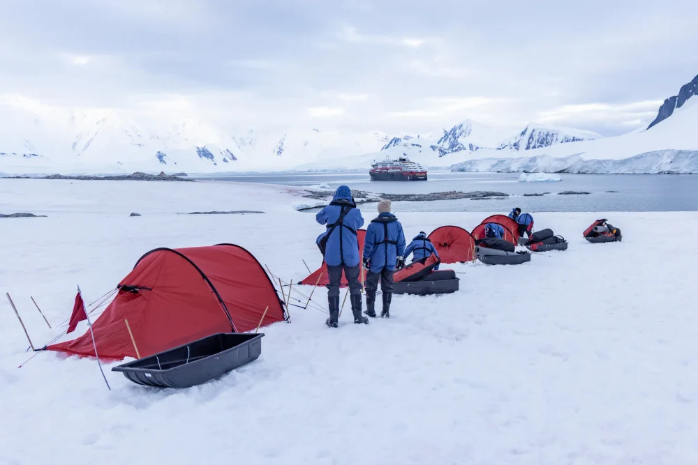 Antarctica_Damoy_Point_Camping_HX_45673_Photo_Ted_Gatlin-1000x667 - Antártida: explorar el último gran territorio salvaje con HX Expeditions