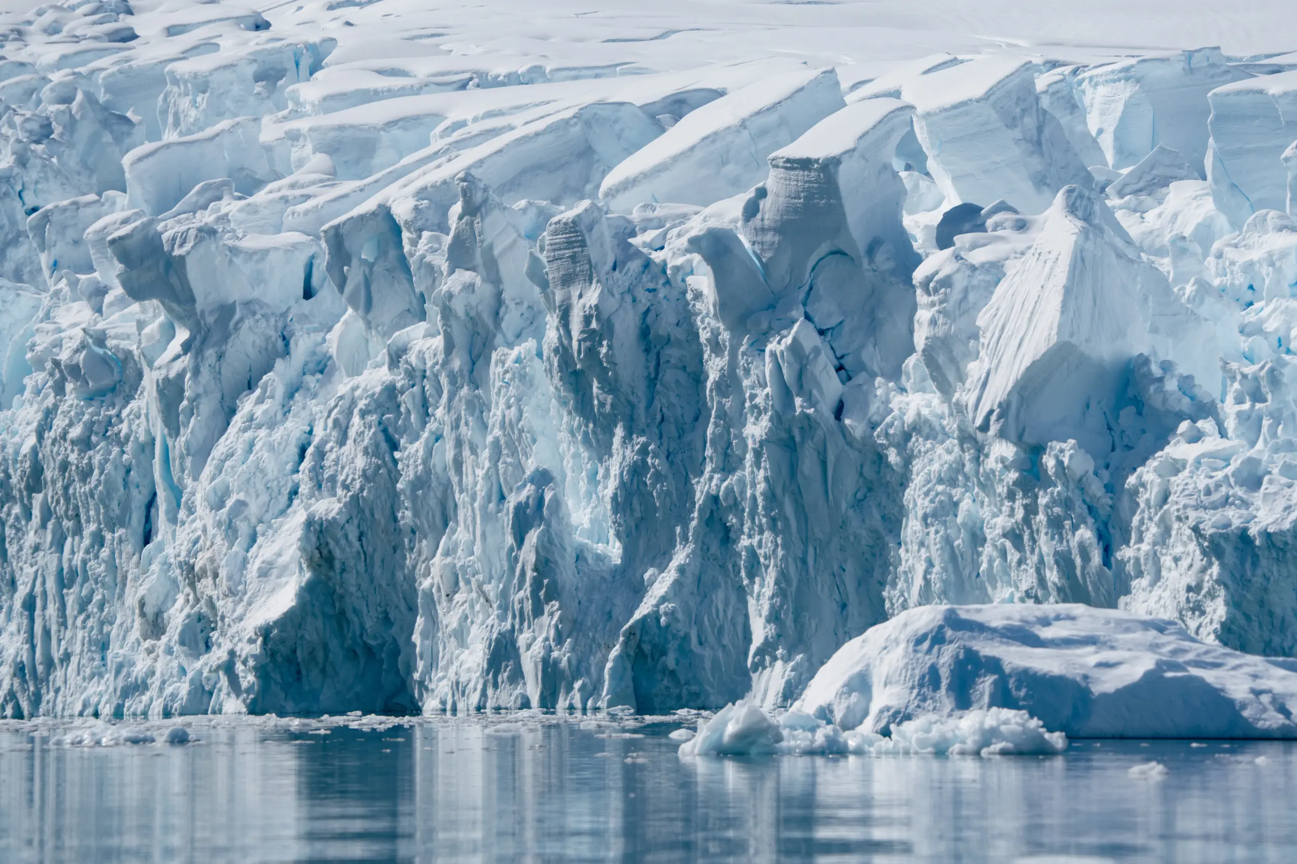 Antártida: explorar el último gran territorio salvaje con HX Expeditions Antártida: explorar el último gran territorio salvaje con HX Expeditions