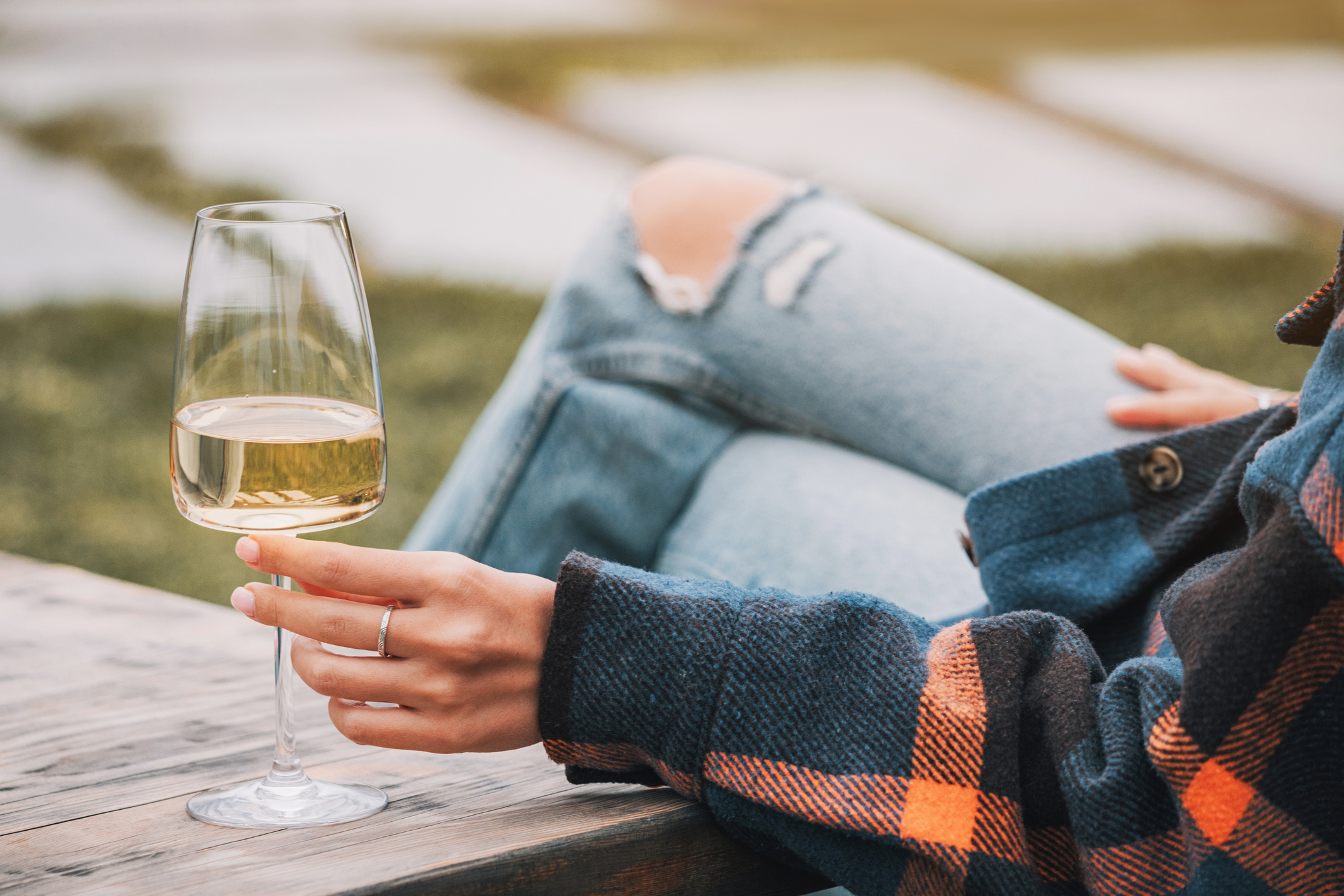 Charleston es una gran ciudad para los amantes del vino, aunque pocos lo sepan: 7 lugares recomendados por un editor de Food & Wine
